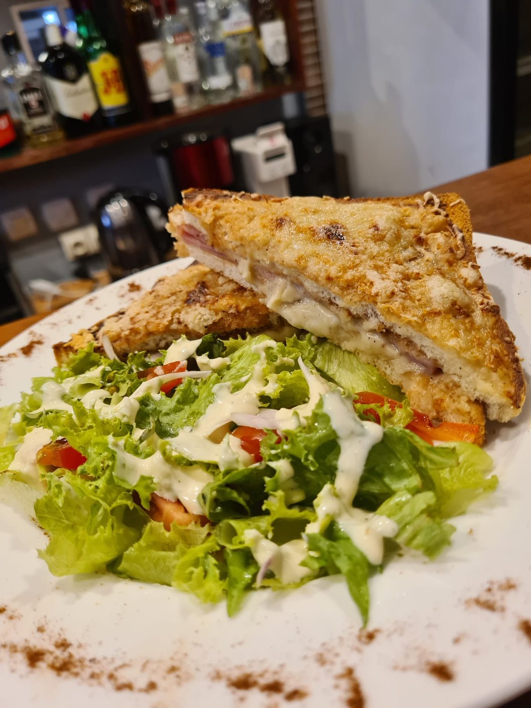 Croque-monsieur du Snack Bar Ophelia Lodge
