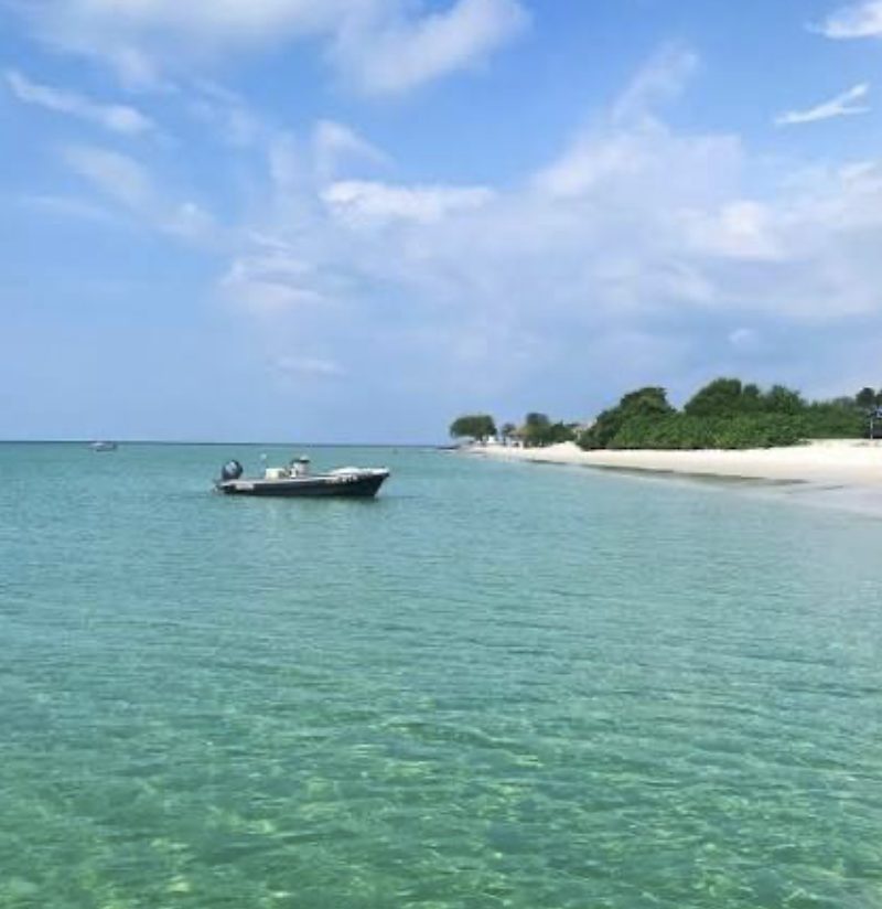 Plage de la baie des Coquillages, Port-Gentil